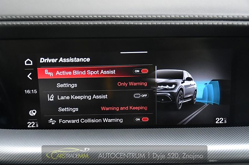 Alfa Romeo Stelvio 2.2 D154kW Veloce AT8-Q4 - fotka 44 z 56