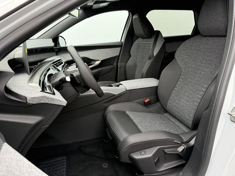 Peugeot 5008 (2026) ALLURE Hybrid e-DCS6 1,2 - fotka 7 z 9