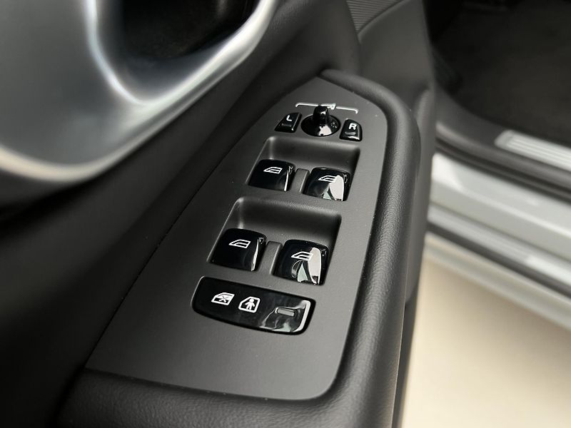 Volvo XC90 B5 AWD BRIGHT PLUS 7 MÍST AUT - fotka 49 z 50