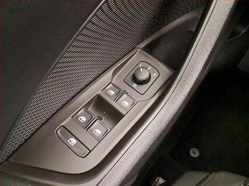 Škoda Octavia (2020) Ambition 2.0 TDI, Serv.kniha - fotka 17 z 18