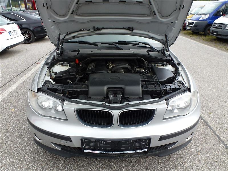 BMW Řada 1 1,6 116i Velmi dobrý stav !!! - fotka 34 z 51