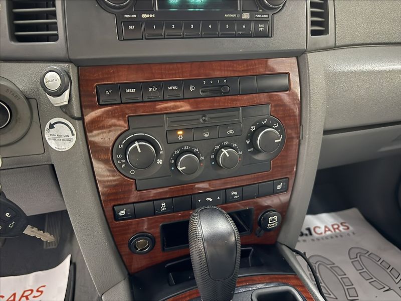 Jeep Grand Cherokee 3,0   CRDI KŮŽE VÝHŘEV TEMPO - fotka 15 z 26
