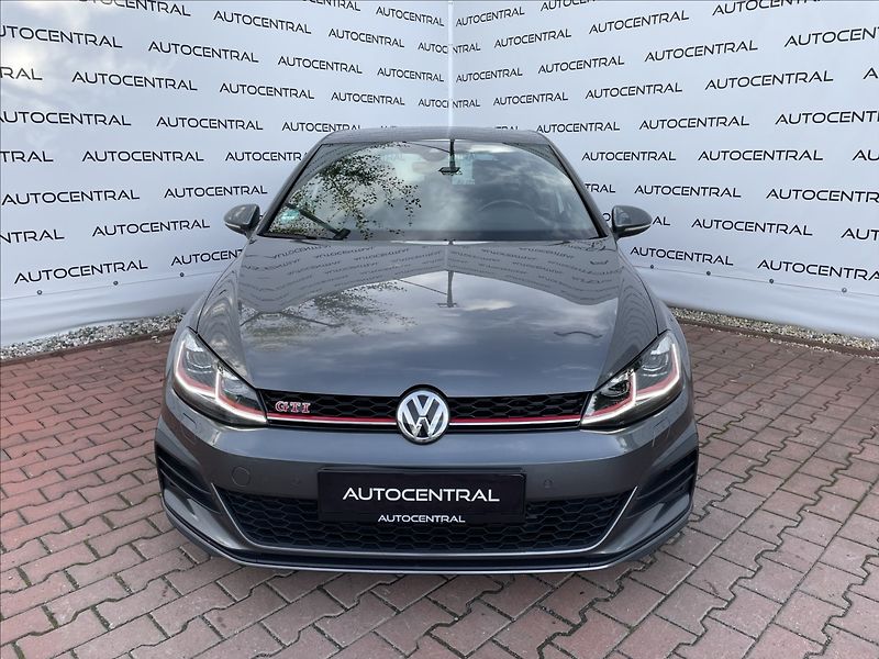 Volkswagen Golf 2,0 GTI  -APR 210kw Performanc - fotka 2 z 27