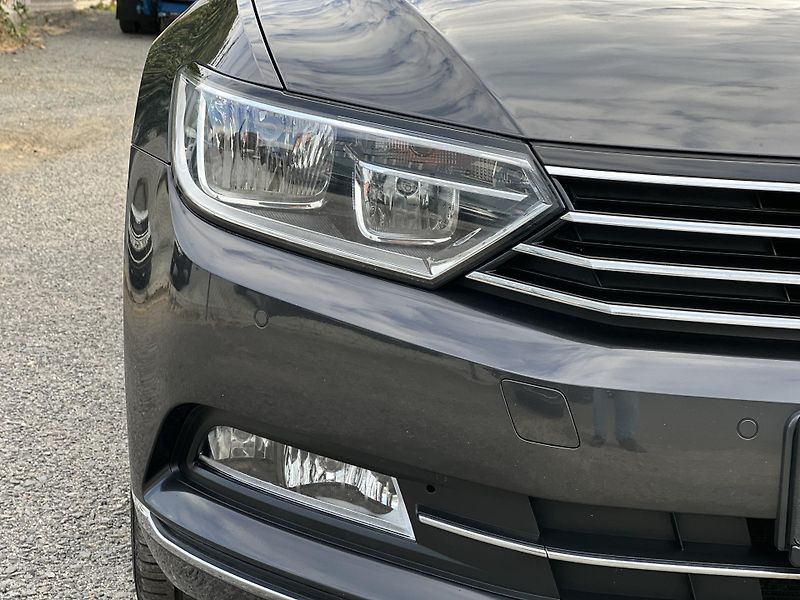 Volkswagen Passat 1.4TSi 110kw DSG NAVI KAMERA - fotka 41 z 45