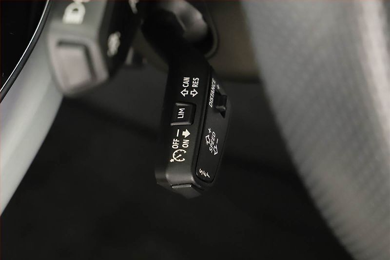 Audi Q8 (2023) 50 TDI, Vzduch, Nez.top - fotka 19 z 25