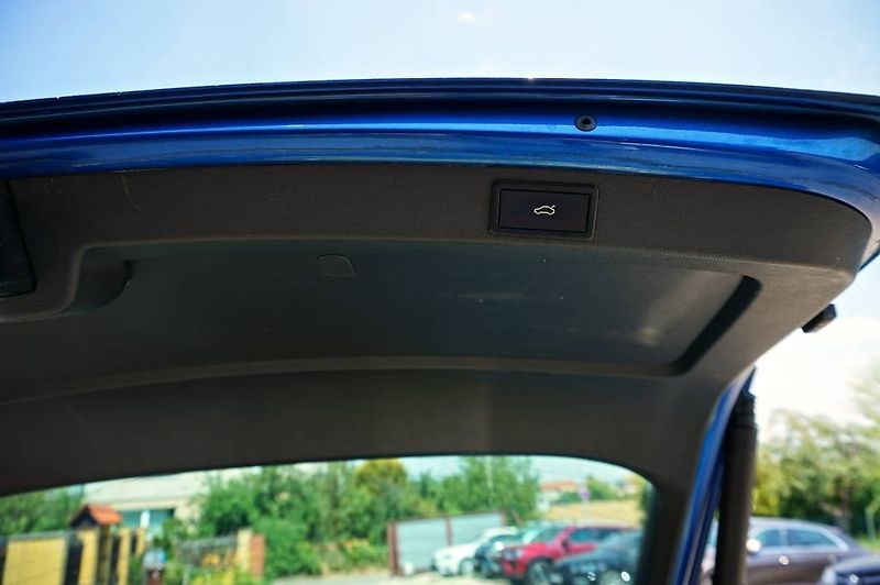 Škoda Octavia (2015) CHALLENGE RS 2,0 TDI 135 kW - fotka 11 z 50