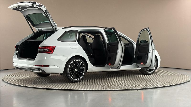 Škoda Superb 2.0 TDI DSG 4x4 Sportline Comb - fotka 6 z 29