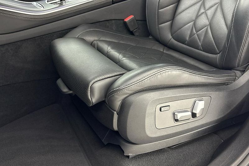 BMW X5 xDrive40i - fotka 9 z 27