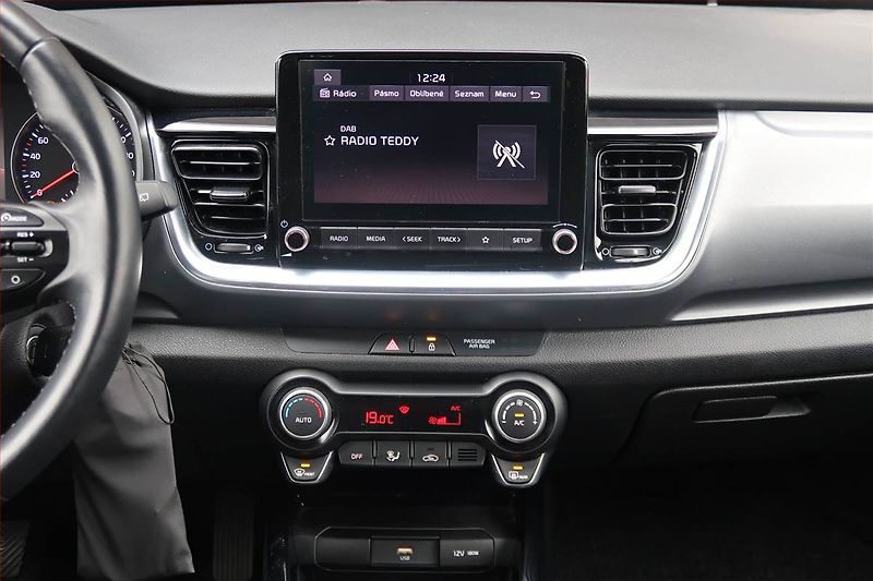 Kia Stonic (2023) Exclusive 1.0 T-GDI, EXCLUSIVE - fotka 12 z 20