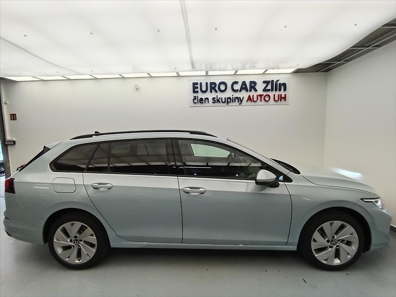 Volkswagen Golf Variant (2025) 1,5 TSI 6g  People - fotka 7 z 21
