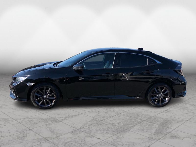 Honda Civic 1.0 VTEC Elegance - fotka 3 z 28