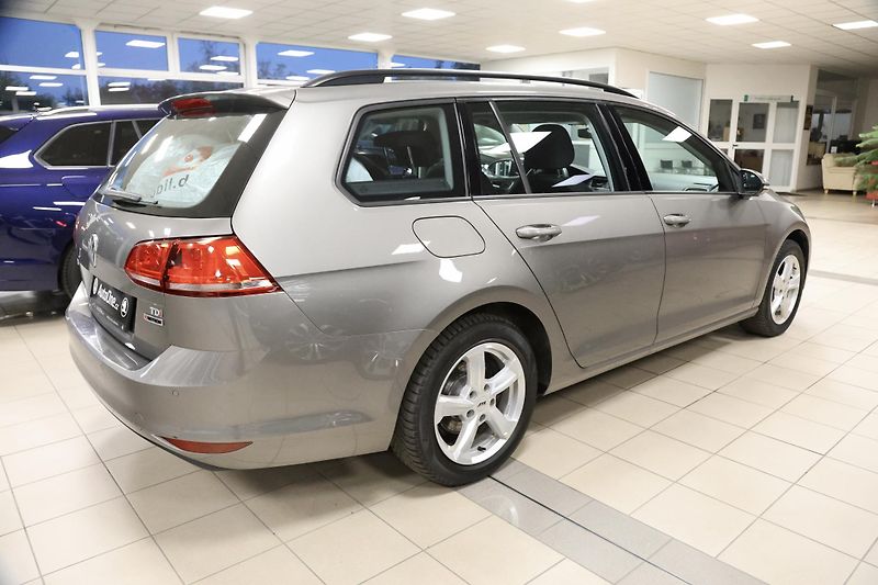 Volkswagen Golf Variant (2016) 1.6TDI 4x4 TOP STAV VW - fotka 9 z 24