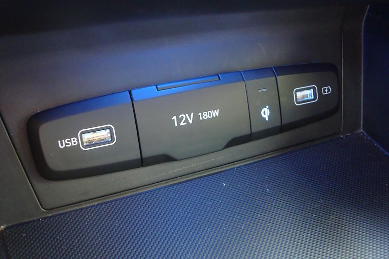 Hyundai Tucson (2021) 1.6 CRDi,48V,MHEV,ČR,S.kn1.Maj - fotka 78 z 91