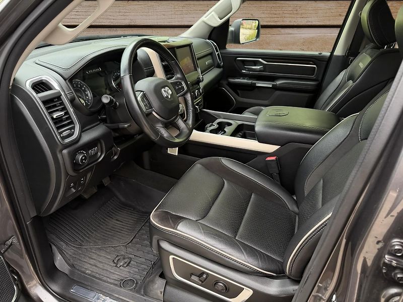 Dodge RAM (2022) +LARAMIE+VZDUCH+OFFROAD PAKET+ - fotka 13 z 23