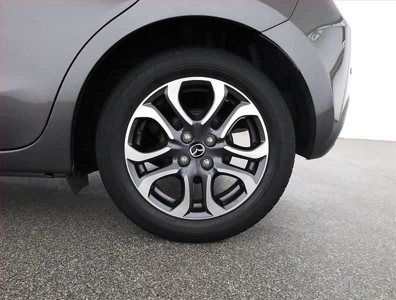 Mazda 2 (2017) 1.5 16V, Navi, Tempomat - fotka 17 z 17