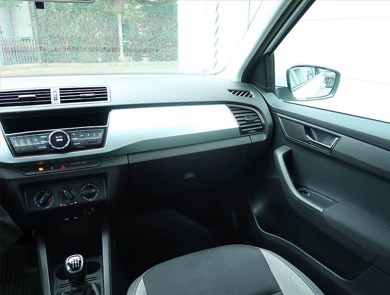 Škoda Fabia (2018) Ambition Plus 1.0 TSI - fotka 8 z 16