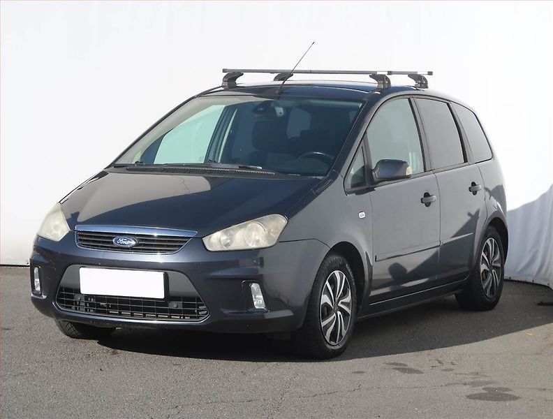 Ford C-MAX (2008) Ghia 1.6 TDCi, Tažné, Klima - fotka 2 z 17