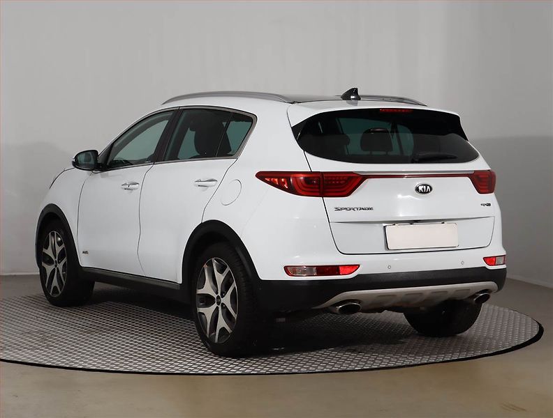 Kia Sportage (2018) 1.6 T-GDI, 4X4, Automat, Kůže - fotka 4 z 29