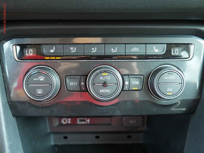 Volkswagen Tiguan Allspace (2018) 2.0TSi 4x4, 7míst, 1.maj,ČR - fotka 18 z 20