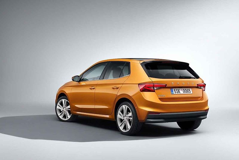 Nová Škoda Fabia na délku měří 411 centimetrů