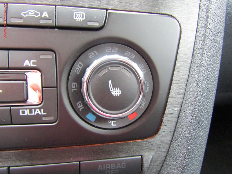 Škoda Octavia (2010) 2.0TDI, DSG - fotka 15 z 18