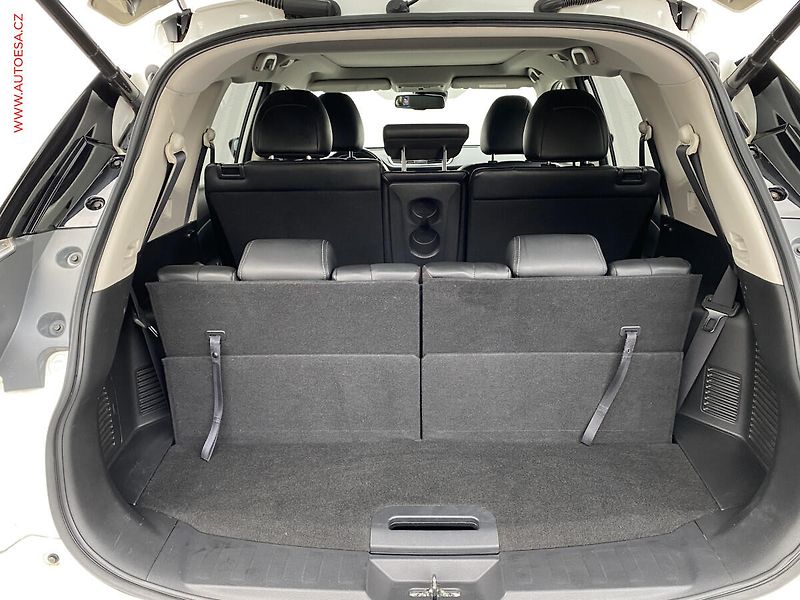 Nissan X-Trail (2015) 1.6dCi, Tekna, TZ, panor - fotka 7 z 17