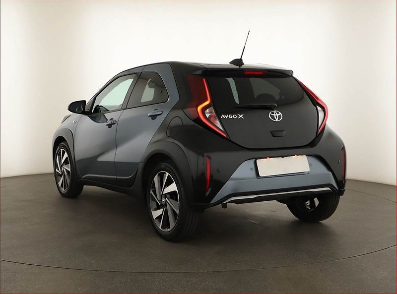 Toyota Aygo (2024) 1.0, Automat, ČR,1.maj - fotka 4 z 20