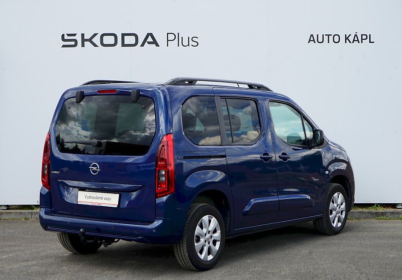 Opel Combo (2023) CDTI 96 kW N1 Elegance - fotka 2 z 27