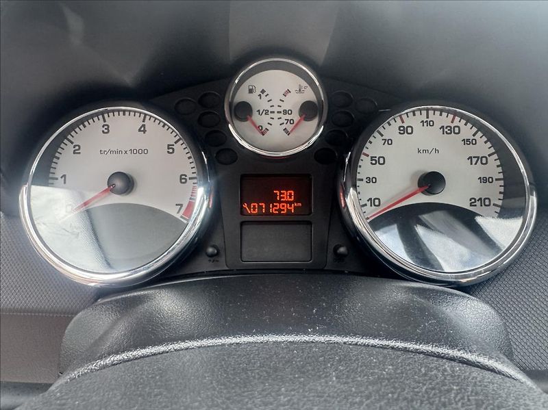 Peugeot 207 1,4 i, Klima  SW - fotka 14 z 17