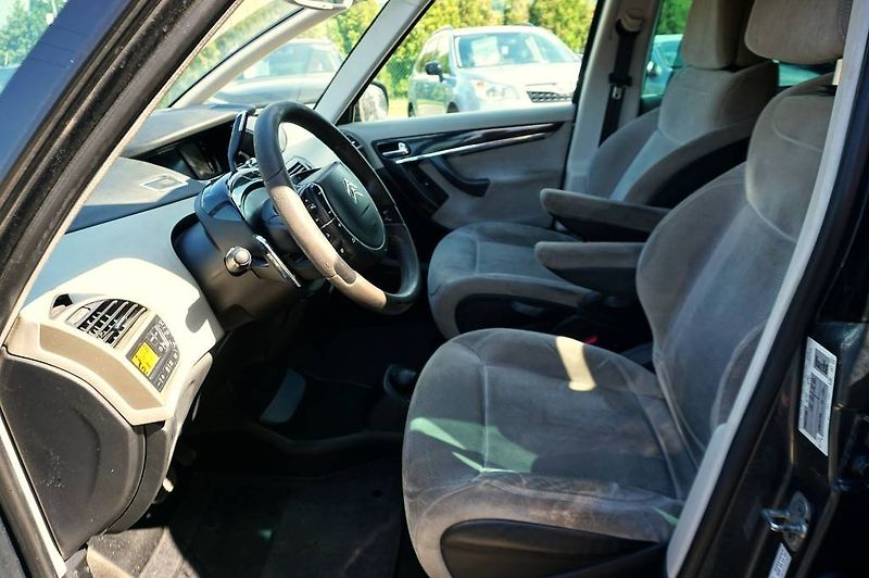 Citroën C4 Picasso (2012) EXCLUSIVE 2,0 HDI 120 kW - fotka 27 z 38