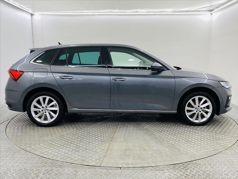 Škoda Scala 1,0 TSI 85kW Top Selection - fotka 26 z 30