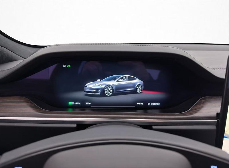 Tesla Model S LR AWD Kam Vzduch Yoke Pano. - fotka 32 z 36