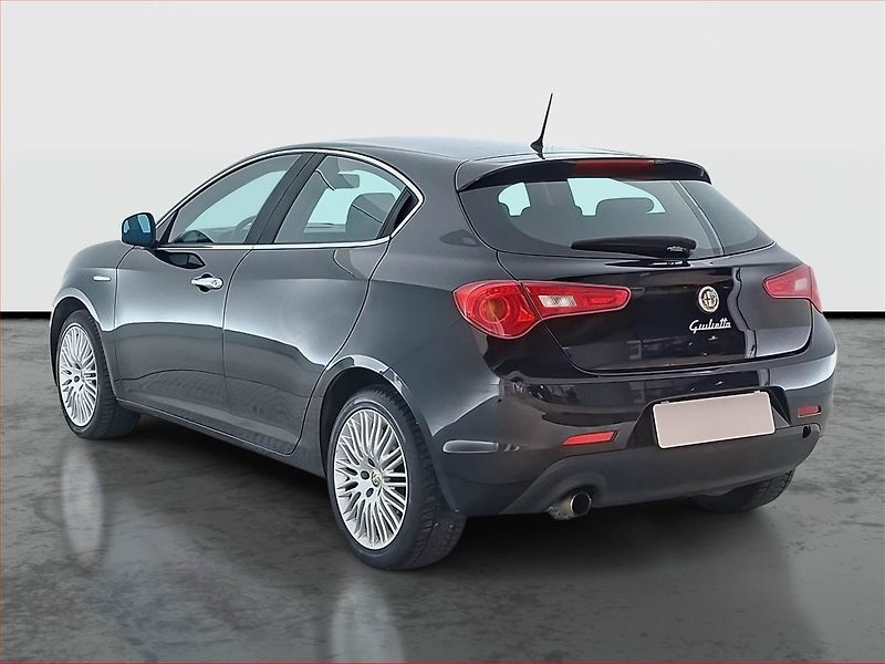 Alfa Romeo Giulietta (2011) 1.4 T, Tempomat - fotka 4 z 13