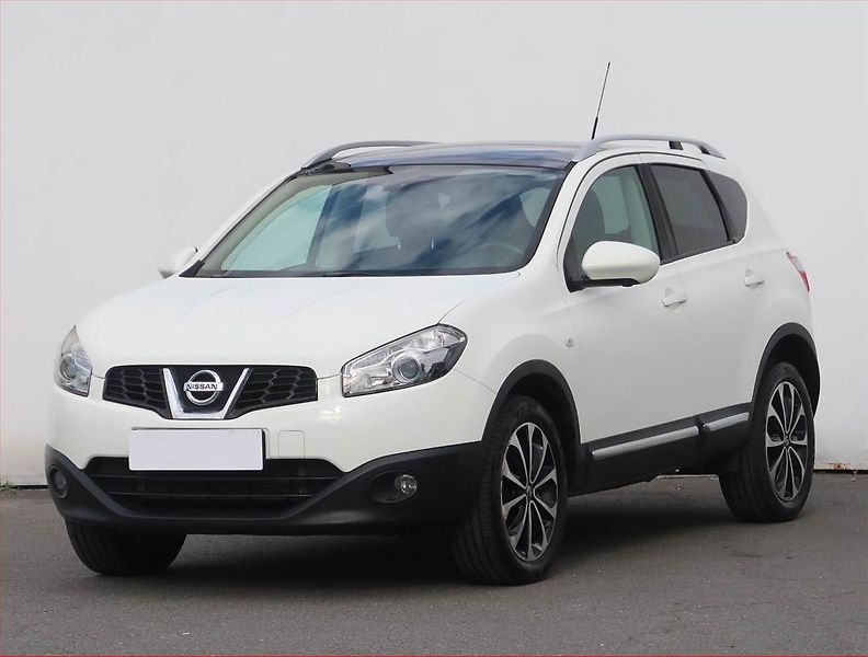 Nissan Qashqai (2013) 1.6 dCi, Serv.kniha, Navi - fotka 2 z 19