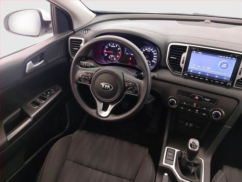 Kia Sportage (2016) 1.6 GDI, Serv.kniha, Xenony - fotka 7 z 17