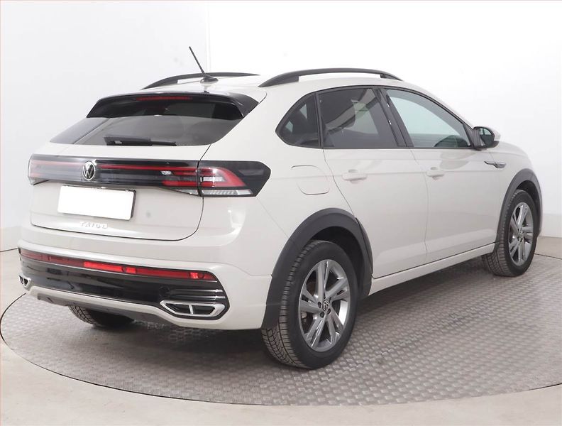 Volkswagen Taigo (2022) R-Line 1.0 TSI - fotka 5 z 16