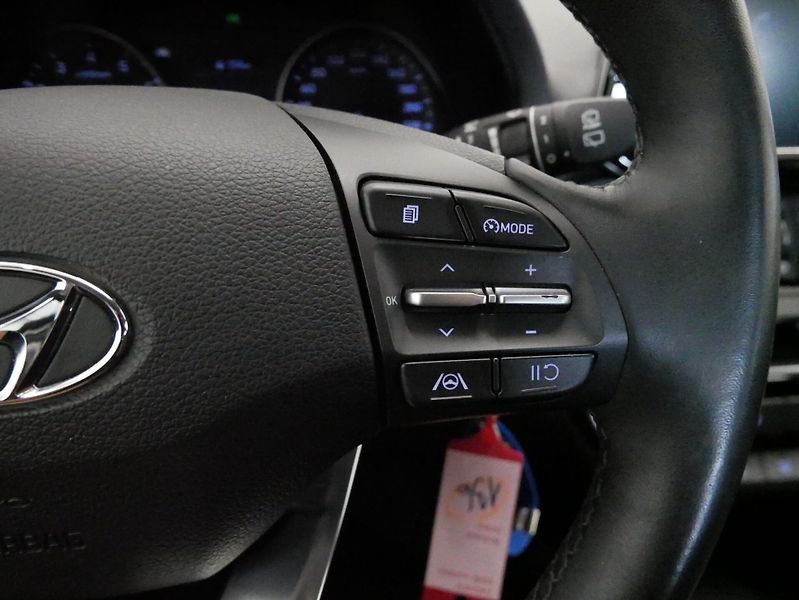Hyundai i30 - fotka 17 z 26