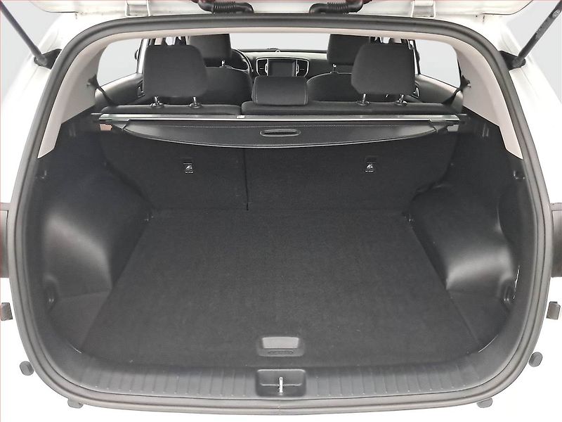 Kia Sportage (2017) 1.6 GDI, Navi, Tempomat - fotka 14 z 22