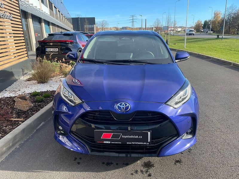 Toyota Yaris 1.5 Hybrid 116k automat Style - fotka 3 z 28