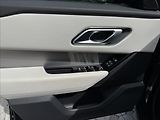 Land Rover Range Rover Velar 3,0 D300 R-DYNAMIC S AWD DPH - náhled 31
