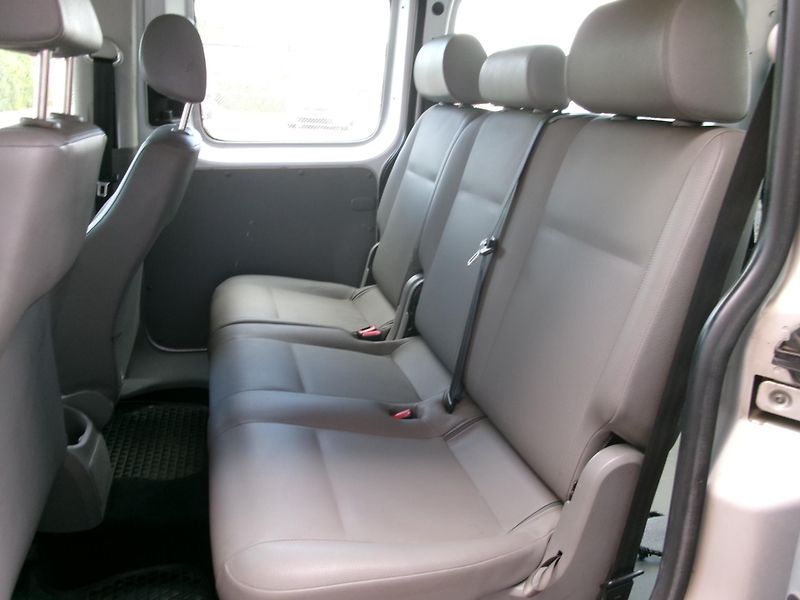 Volkswagen Caddy (2009) 1,9TDI KLIMA invalid.rampa - fotka 23 z 29