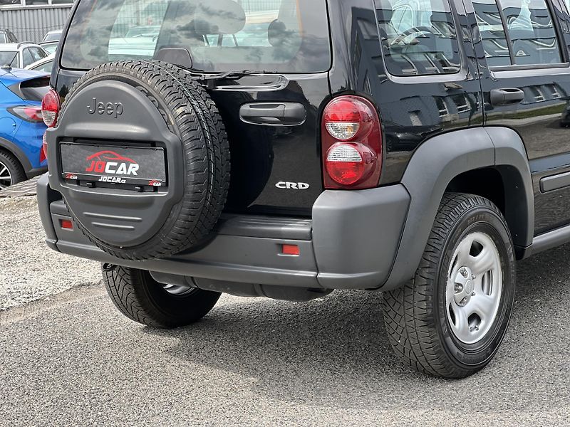 Jeep Cherokee 2.8CRD 4x4 MANUÁL 6 R.ST. - fotka 38 z 38
