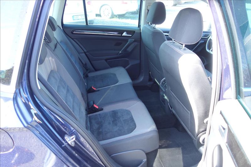 Volkswagen Golf Sportsvan 1,4 TSi 110KW,ČR,HIGHLINE,DSG. - fotka 15 z 51