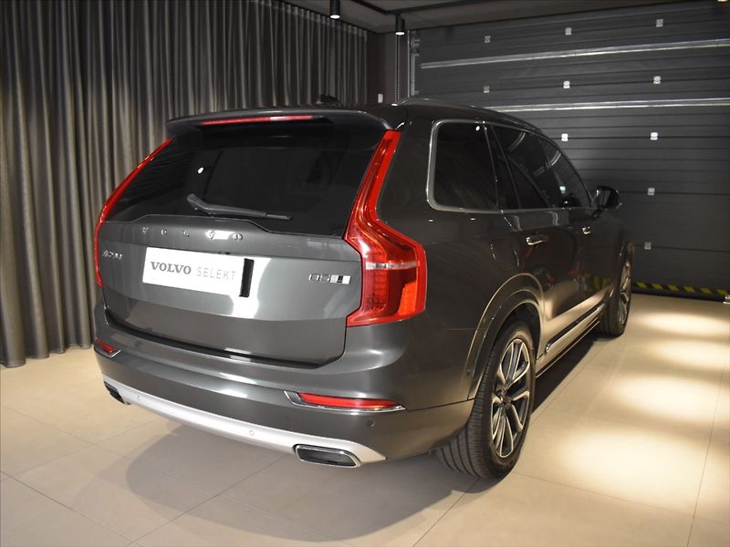Volvo XC90 2,0 D5 AWD INS, Bowers,vzduch, - fotka 4 z 31