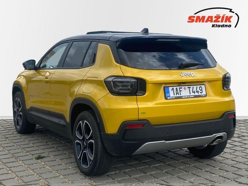 Jeep Avenger (2024) 1,2 Turbo e-Hybrid100k(Summit) - fotka 4 z 36