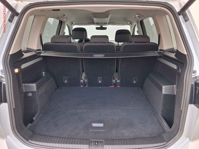 Volkswagen Touran (2019) 2.0 TDi, Join, DSG, navi, TZ - fotka 7 z 17