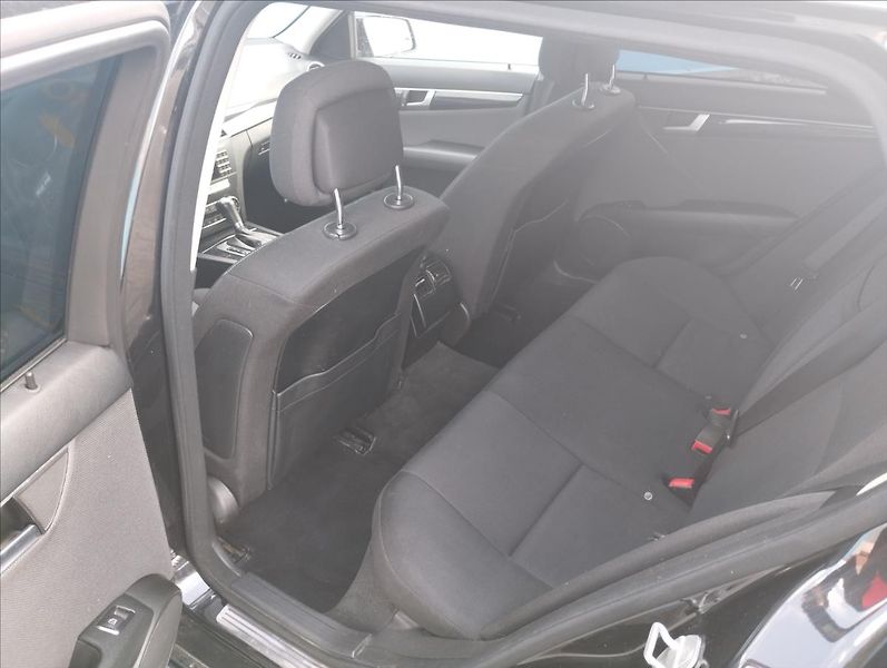 Mercedes-Benz Třídy C 2.2 CDi 150KW   2,1 - fotka 10 z 22