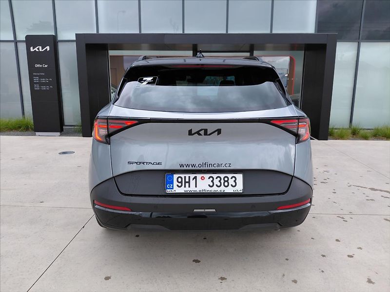 Kia Sportage 1,6   T-GDI 7DCT 4x4 BLACK ED. - fotka 7 z 16
