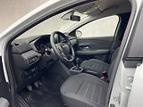 Dacia Jogger (2023) Expression 1,0TCe 100k 7míst - náhled 17