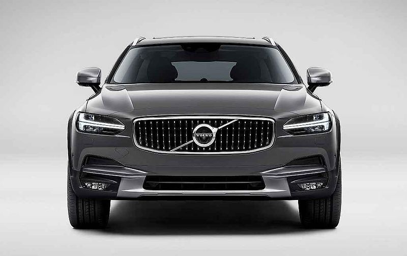 Volvo V90 Cross Country.